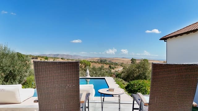 2 bedroom Finca/Country House for sale in Coín with pool - € 400,000 (Ref: 9267664)