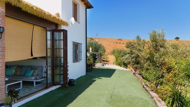 2 bedroom Finca/Country House for sale in Coín with pool - € 400,000 (Ref: 9267664)