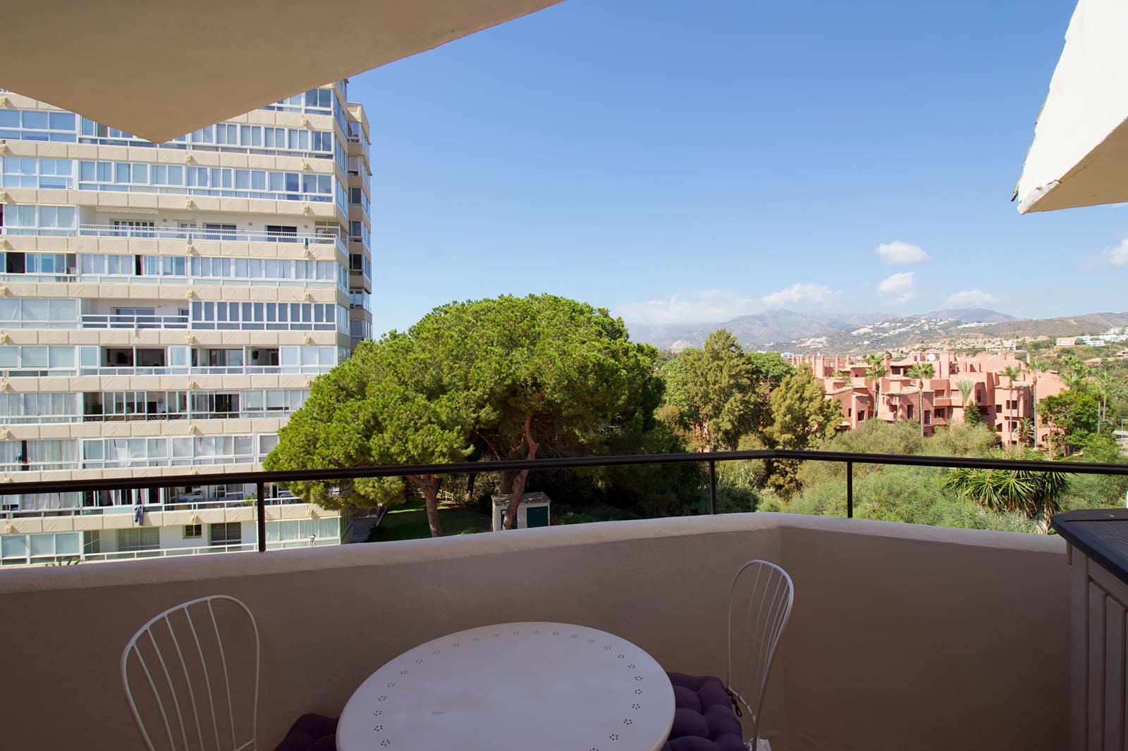 3 bedroom Apartment for sale in Marbella with pool - € 550,000 (Ref: 9297949)
