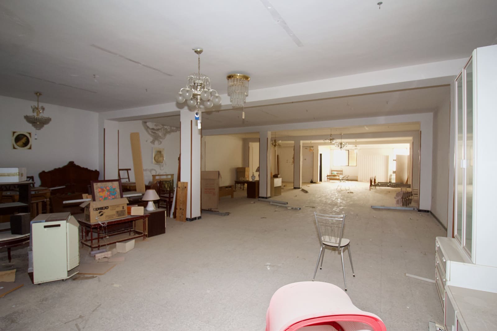 Commercial for sale in Coin - € 750,000 (Ref: 9325417)