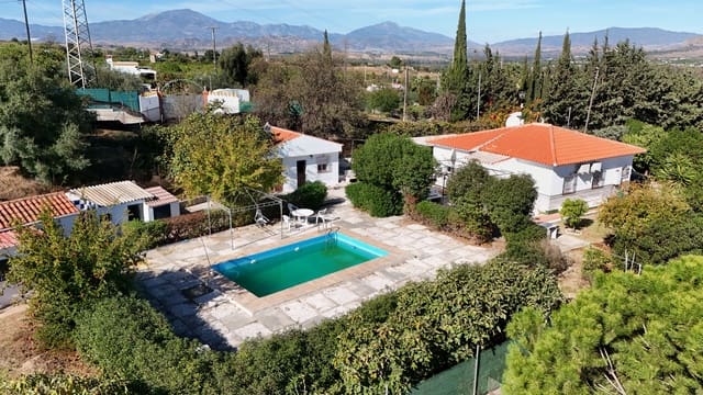 4 bedroom Finca/Country House for sale in Cártama with pool - € 342,000 (Ref: 9373881)