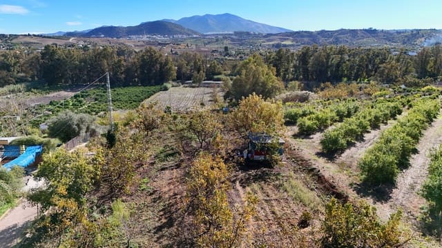 2 bedroom Finca/Country House for sale in Coín with garage - € 286,500 (Ref: 9414870)