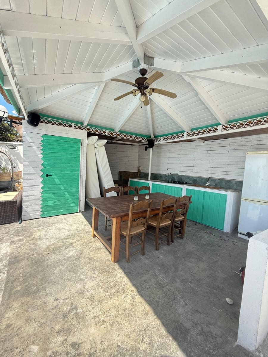 2 soverom Villa til salgs i Benalmadena med svømmebasseng garasje - € 840 000 (Ref: 9420099)