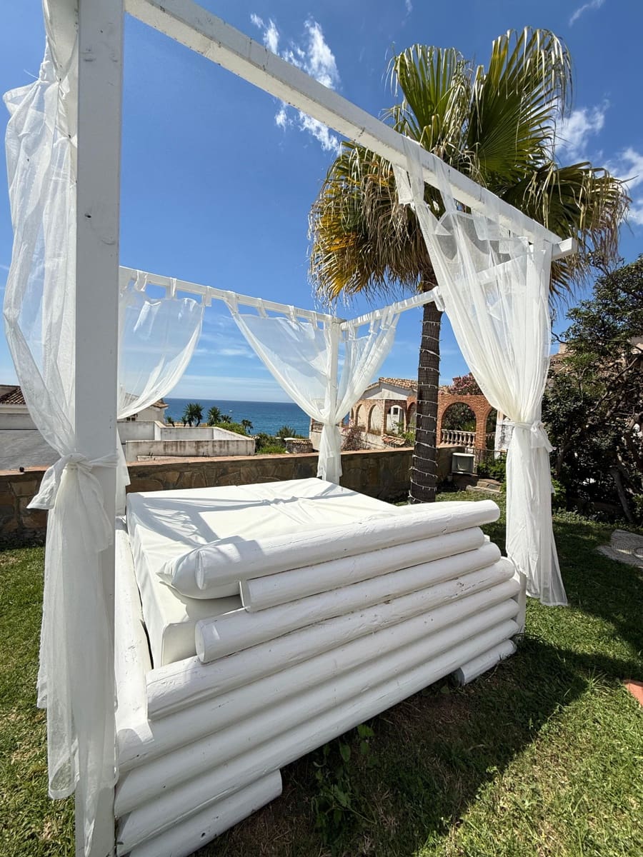 2 soverom Villa til salgs i Benalmadena med svømmebasseng garasje - € 840 000 (Ref: 9420099)