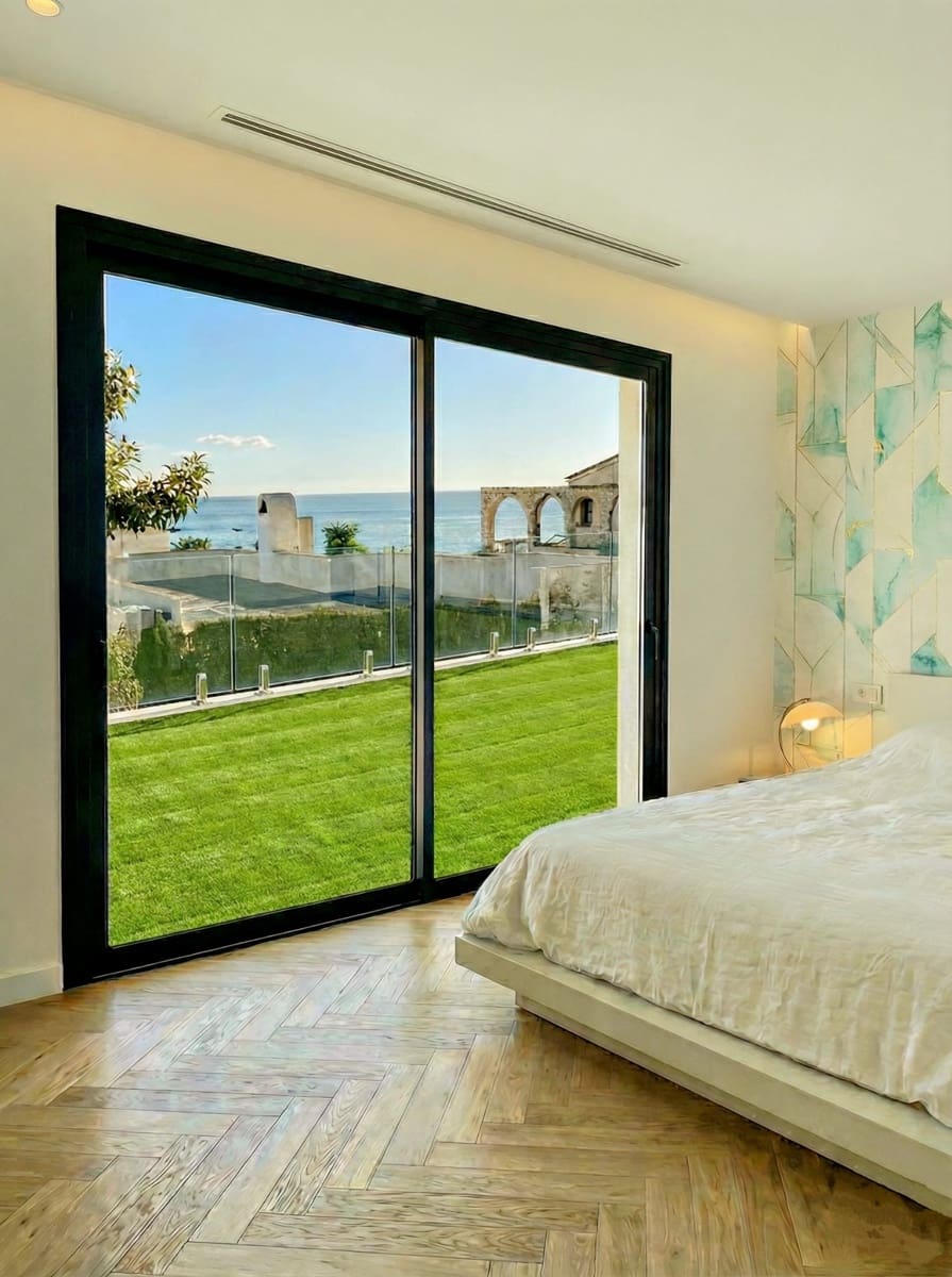 2 soverom Villa til salgs i Benalmadena med svømmebasseng garasje - € 1 250 000 (Ref: 9420099)