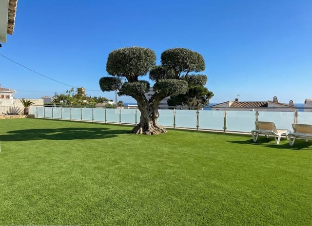 2 soverom Villa til salgs i Benalmádena med svømmebasseng garasje - € 1 250 000 (Ref: 9420099)