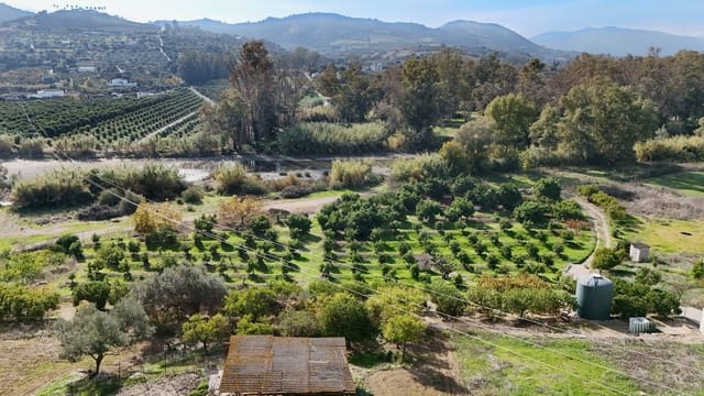 4 soverom Hus til salgs i Coín med svømmebasseng garasje - € 345 000 (Ref: 9449716)