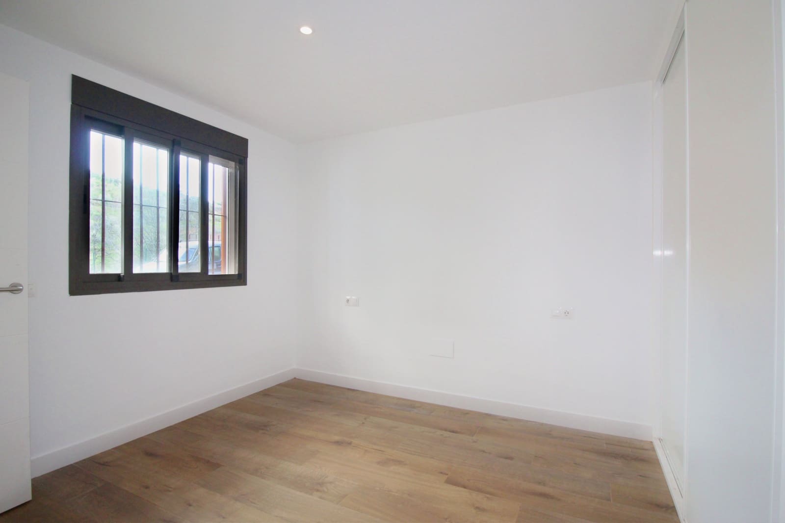 2 soveværelse Finca/Landehus til leje i Coin med swimmingpool - € 1.400 (Ref: 9500290)