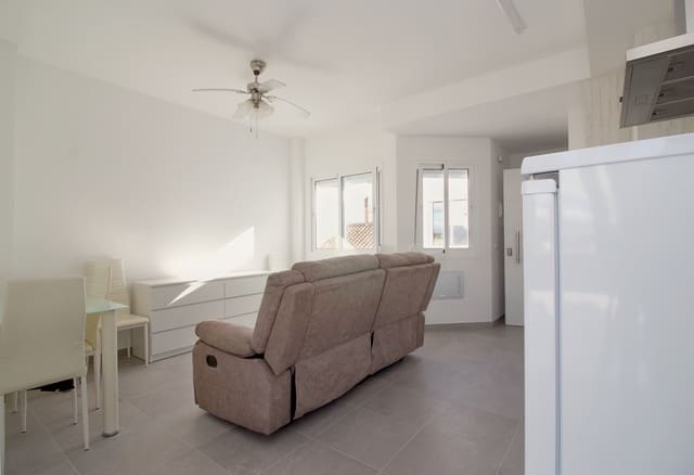 1 soveværelse Lejlighed til leje i Coín - € 700 (Ref: 9500291)