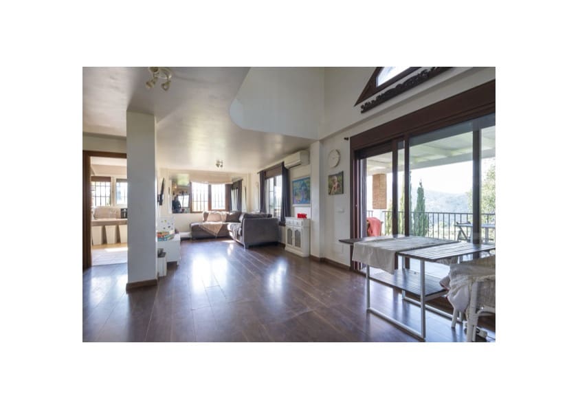 3 sypialnia Finka/Dom wiejski na sprzedaż w Coin z garażem - 597 000 € (Ref: 9509735)