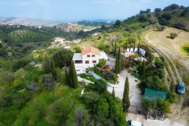 3 sypialnia Finka/Dom wiejski na sprzedaż w Coín z garażem - 597 000 € (Ref: 9509735)