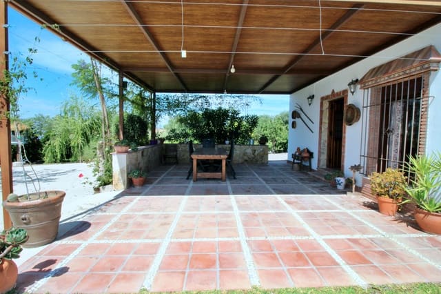 3 soverom Finca/Herregård til salgs i Coín med svømmebasseng - € 375 000 (Ref: 9516462)
