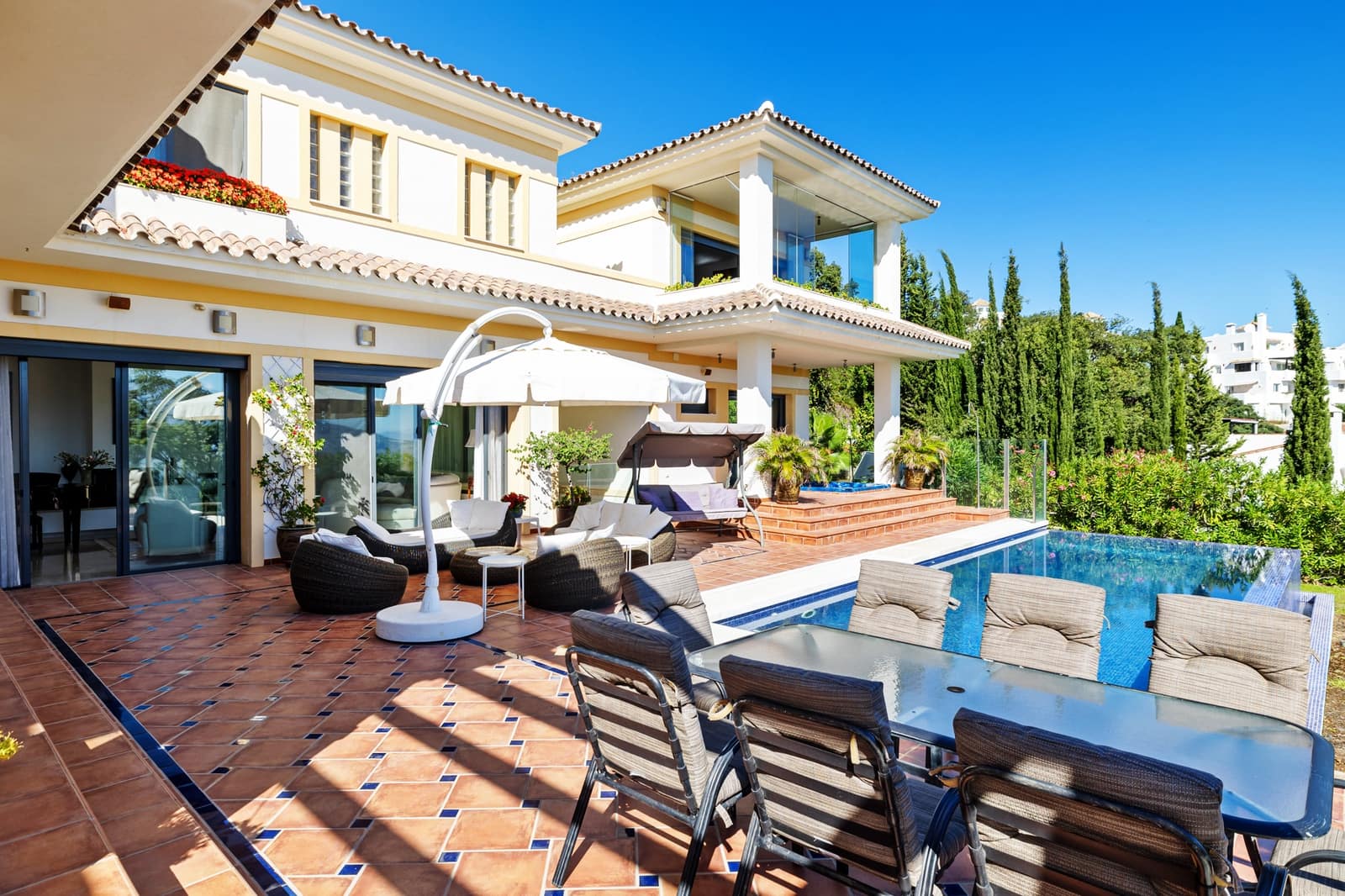 6 soveværelse Villa til salg i La Mairena med swimmingpool garage - € 2.100.000 (Ref: 9547213)