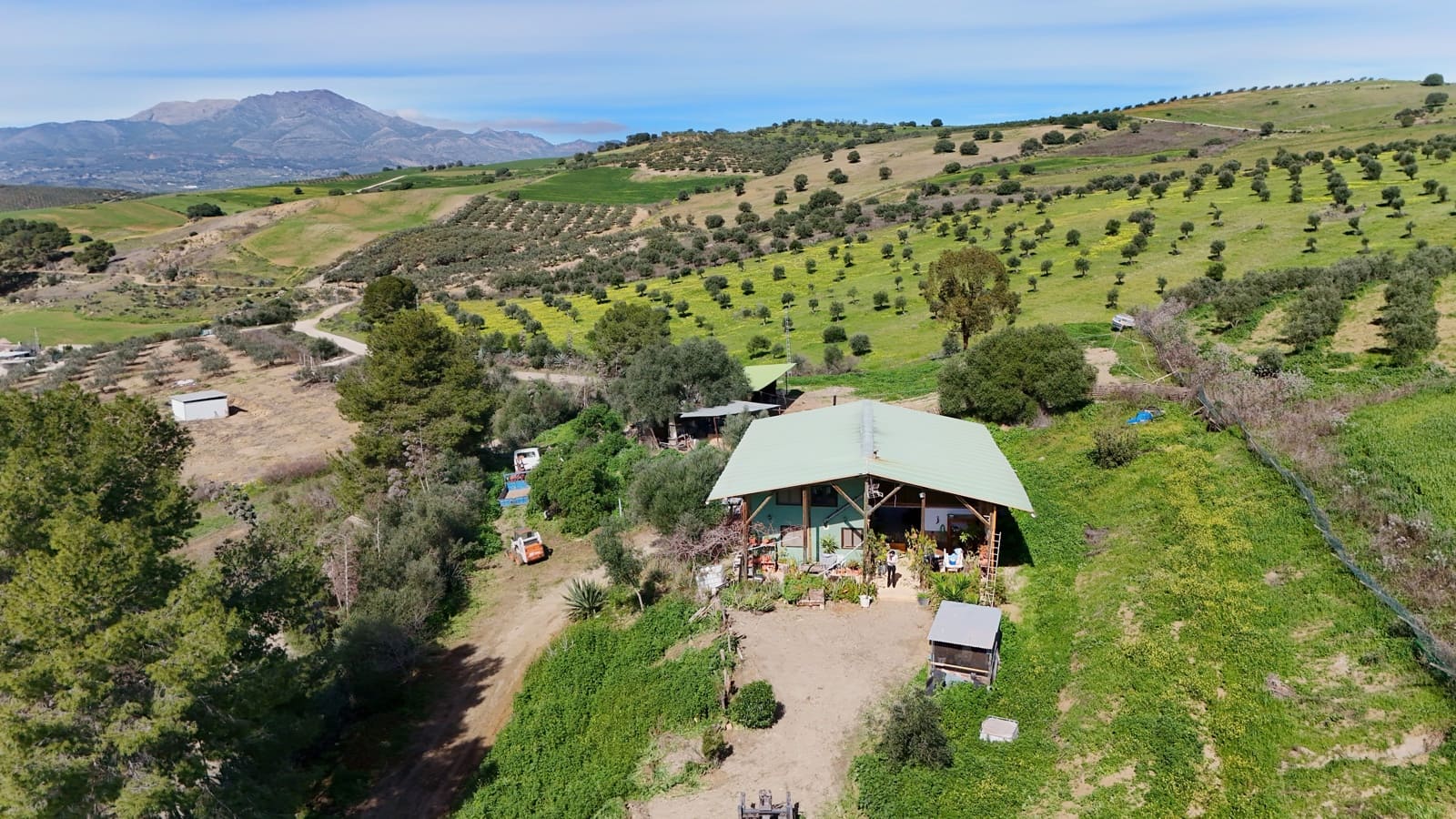 5 makuuhuone Maalaistalo myytävänä paikassa Coin - 185 000 € (Ref: 9611952)