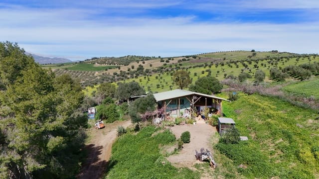 5 makuuhuone Maalaistalo myytävänä paikassa Coín - 185 000 € (Ref: 9611952)