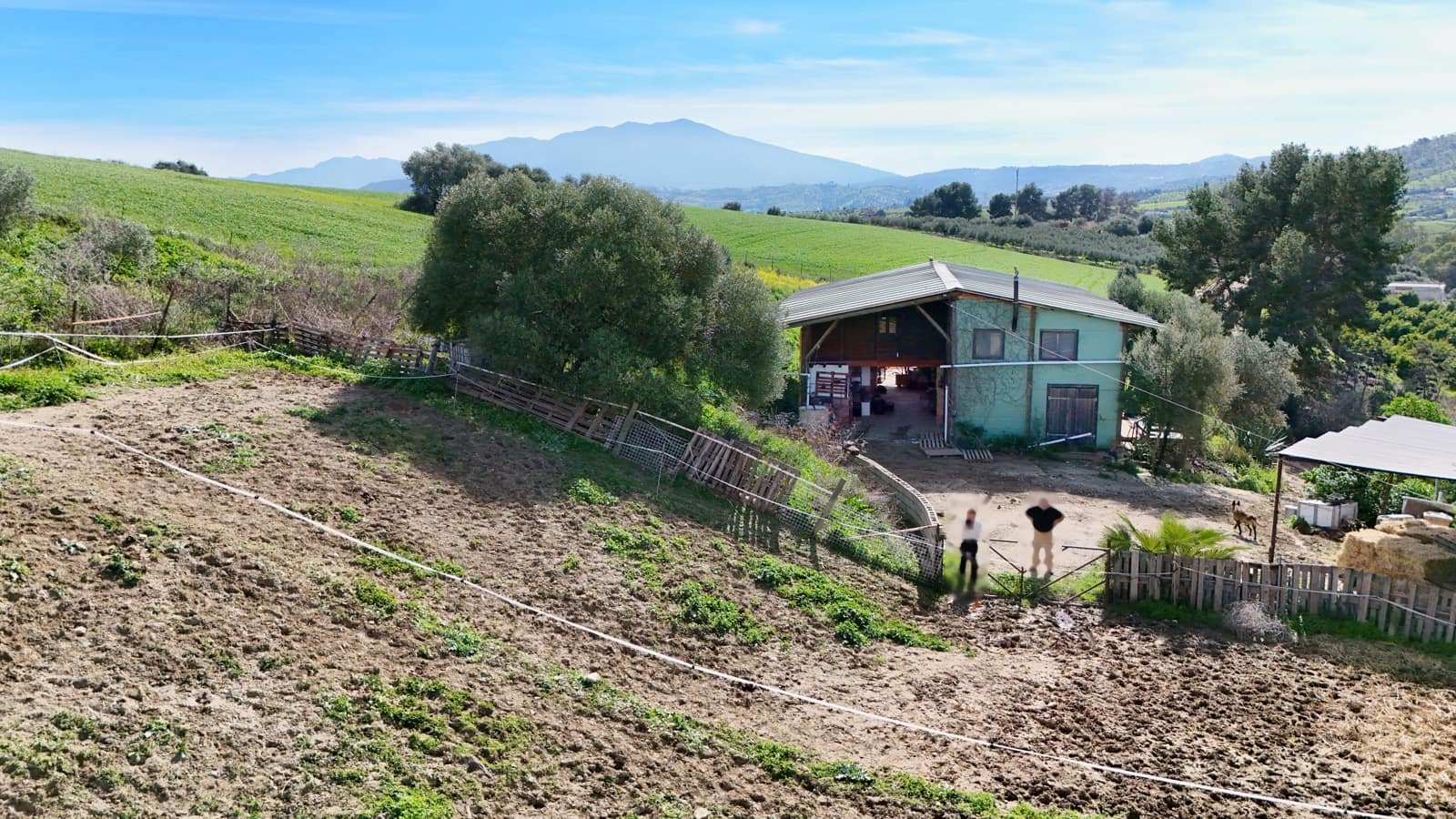 5 makuuhuone Maalaistalo myytävänä paikassa Coin - 185 000 € (Ref: 9611952)