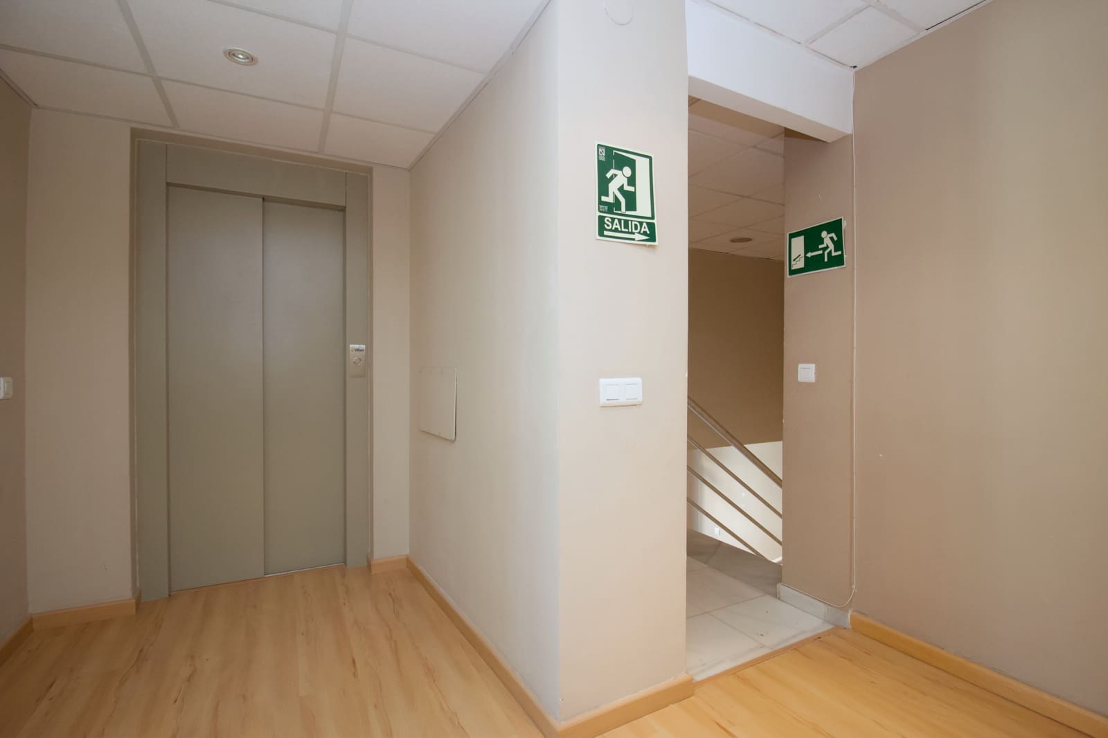 Commercial for sale in Coin - € 749,000 (Ref: 9619823)