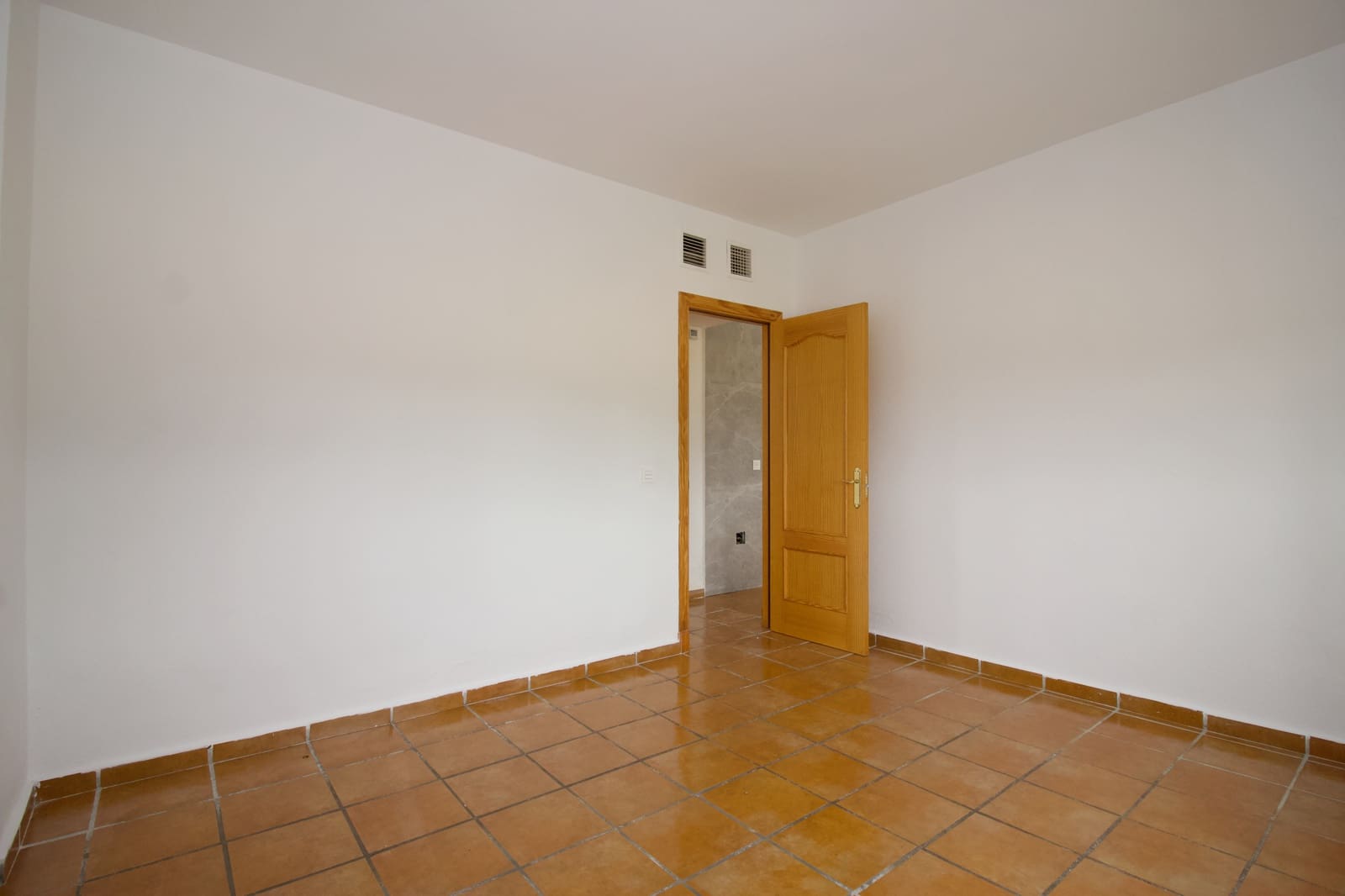 2 sypialnia Finka/Dom wiejski do wynajęcia w Coin z basenem - 1 700 € (Ref: 9645470)