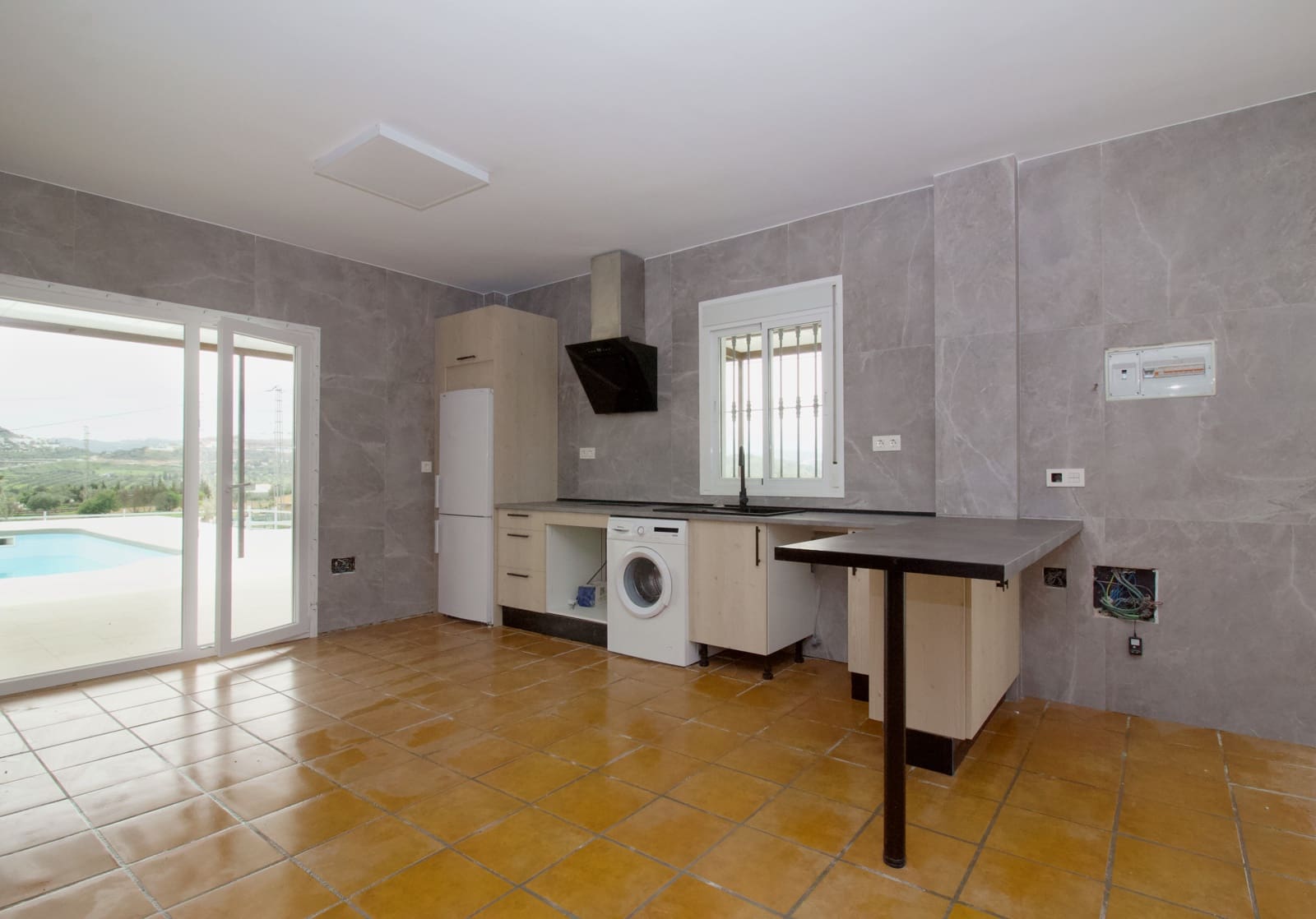 2 sypialnia Finka/Dom wiejski do wynajęcia w Coin z basenem - 1 700 € (Ref: 9645470)