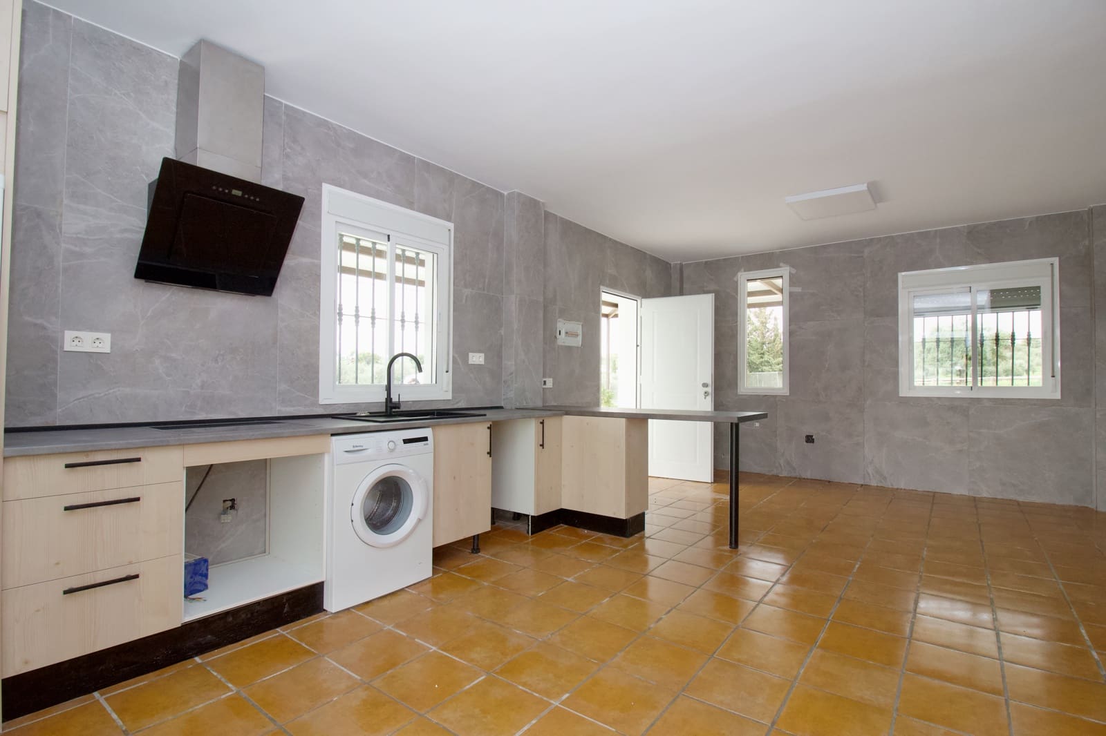 2 sypialnia Finka/Dom wiejski do wynajęcia w Coin z basenem - 1 700 € (Ref: 9645470)