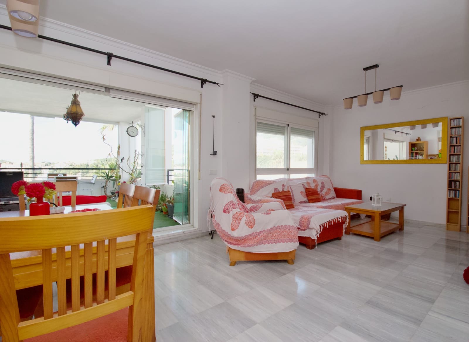 3 Zimmer Apartment zu verkaufen in Alhaurin el Grande mit Pool Garage - 285.000 € (Ref: 9715414)