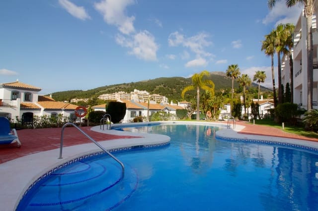 3 Zimmer Apartment zu verkaufen in Alhaurín el Grande mit Pool Garage - 285.000 € (Ref: 9715414)
