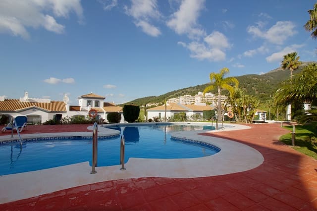 3 Zimmer Apartment zu verkaufen in Alhaurín el Grande mit Pool Garage - 285.000 € (Ref: 9715414)