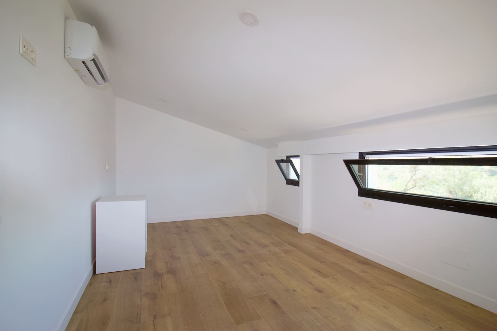 3 bedroom Finca/Country House for rent in Coin with pool garage - € 2,400 (Ref: 9722217)