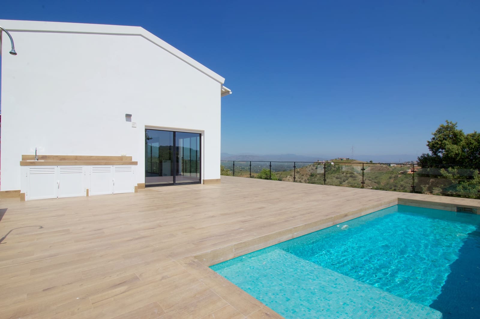 3 bedroom Finca/Country House for rent in Coin with pool garage - € 2,400 (Ref: 9722217)