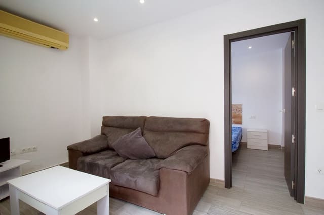 1 sovrum Lägenhet att hyra i Coín - 650 € (Ref: 9752367)