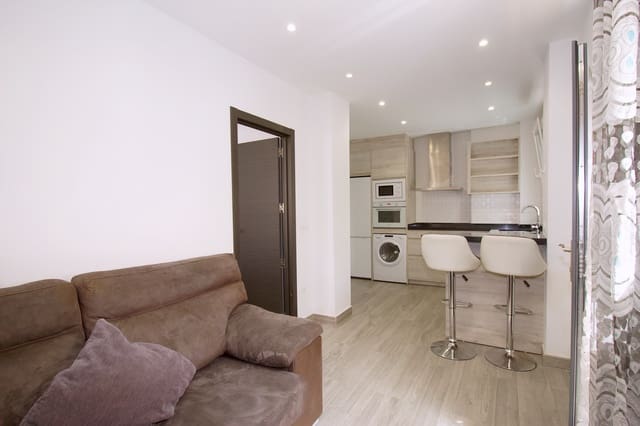 1 sovrum Lägenhet att hyra i Coín - 650 € (Ref: 9752367)