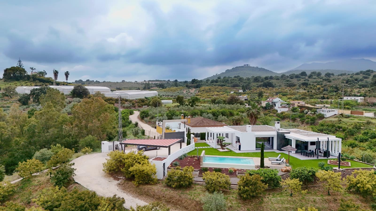 3 sypialnia Finka/Dom wiejski na sprzedaż w Alhaurin el Grande z basenem garażem - 895 000 € (Ref: 9798293)