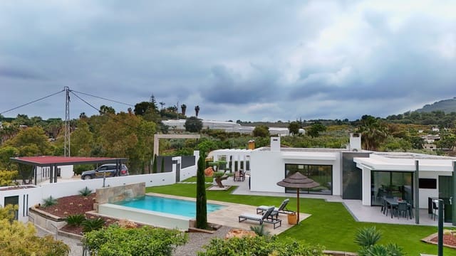 3 Zimmer Finca/Landgut zu verkaufen in Alhaurín el Grande mit Pool Garage - 895.000 € (Ref: 9798293)