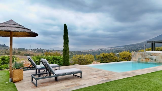 3 Zimmer Finca/Landgut zu verkaufen in Alhaurín el Grande mit Pool Garage - 895.000 € (Ref: 9798293)