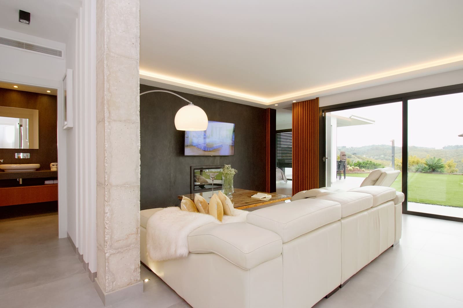 3 sypialnia Finka/Dom wiejski na sprzedaż w Alhaurin el Grande z basenem garażem - 895 000 € (Ref: 9798293)