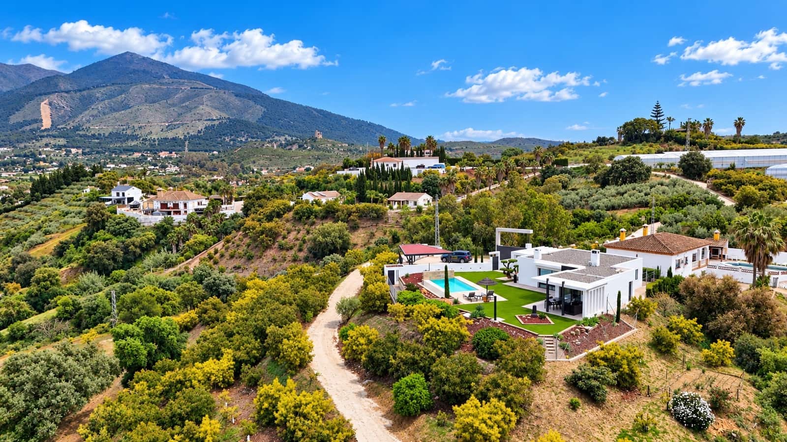 3 bedroom Finca/Country House for sale in Alhaurin el Grande with pool garage - € 829,000 (Ref: 9798293)