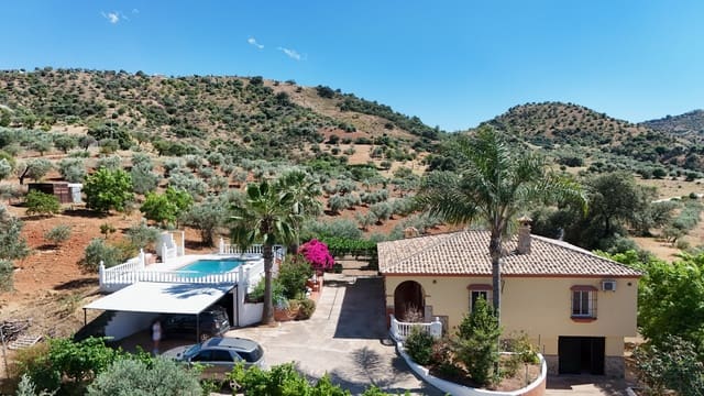3 quarto Quinta/Casa Rural para venda em Coín com piscina garagem - 460 000 € (Ref: 9888426)