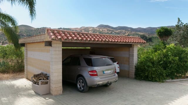 3 Zimmer Finca/Landgut zu verkaufen in Alora mit Pool Garage - 395.000 € (Ref: 9909694)