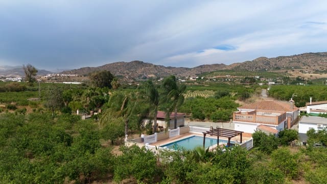 3 Zimmer Finca/Landgut zu verkaufen in Alora mit Pool Garage - 395.000 € (Ref: 9909694)