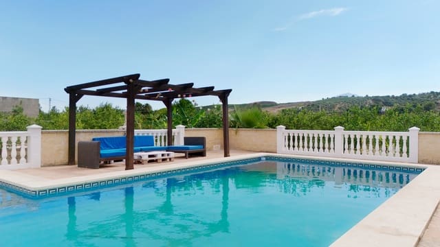 3 Zimmer Finca/Landgut zu verkaufen in Alora mit Pool Garage - 395.000 € (Ref: 9909694)
