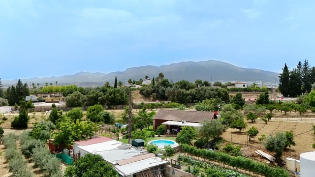 Finca/Casa Rural de 3 habitaciones en Alhaurín el Grande en venta con piscina garaje - 365.000 € (Ref: 9921135)