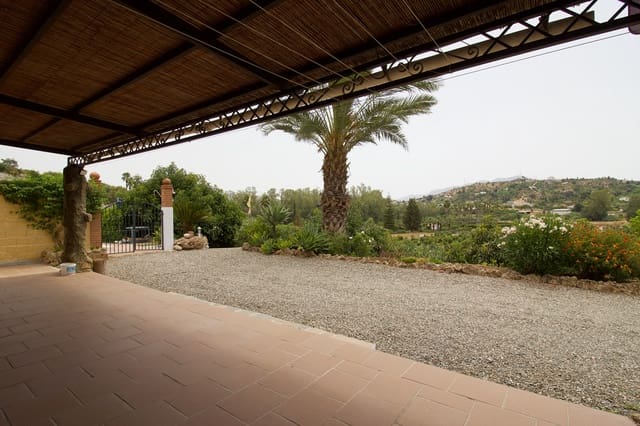 Appartement de 2 chambres à louer à Coín avec piscine - 1 000 € (Ref: 9970848)