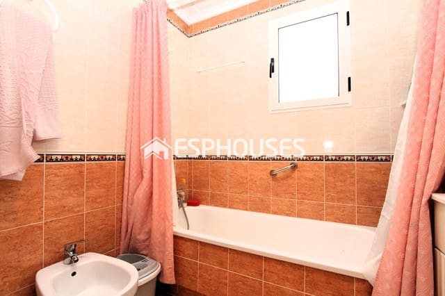 2 soveværelse Lejlighed til salg i Zona Pueblo, Guardamar del Segura med garage - € 185.000 (Ref: 10004710)
