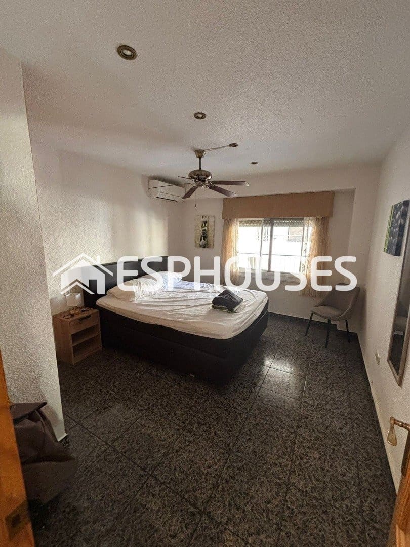 4 soverom Leilighet til salgs i Guardamar del Segura - € 235 000 (Ref: 10009822)