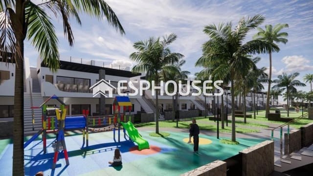 4 sovrum Villa till salu i Punta Prima, Orihuela med pool - 699 900 € (Ref: 10025282)