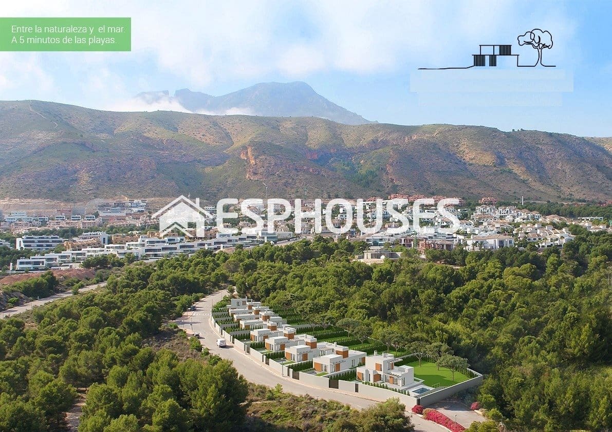 Chalet de 3 habitaciones en Finestrat en venta con piscina garaje - 890.000 € (Ref: 10025287)