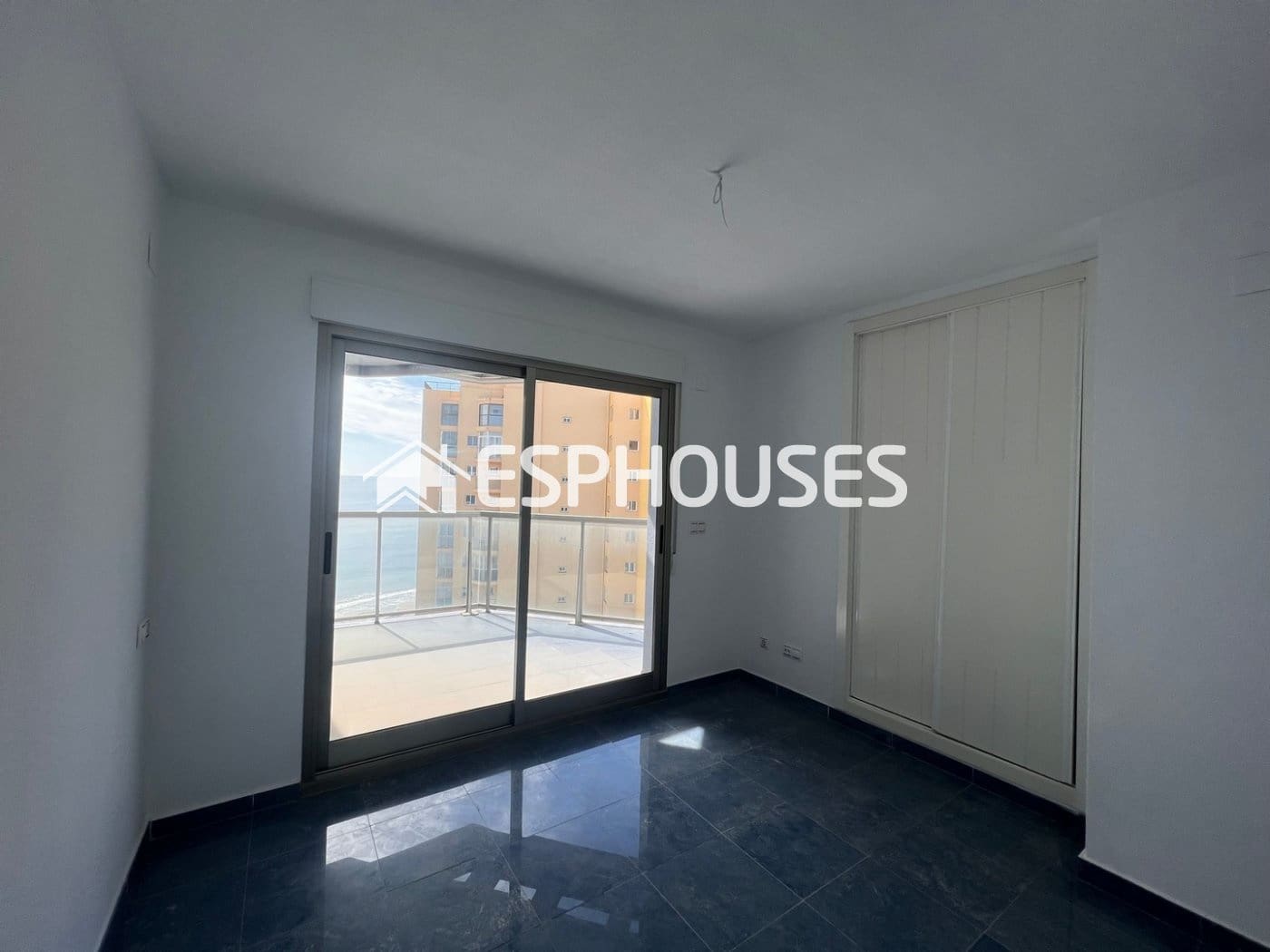 3 chambre Penthouse à vendre à Calpe / Calp avec piscine garage - 899 000 € (Ref: 10025290)