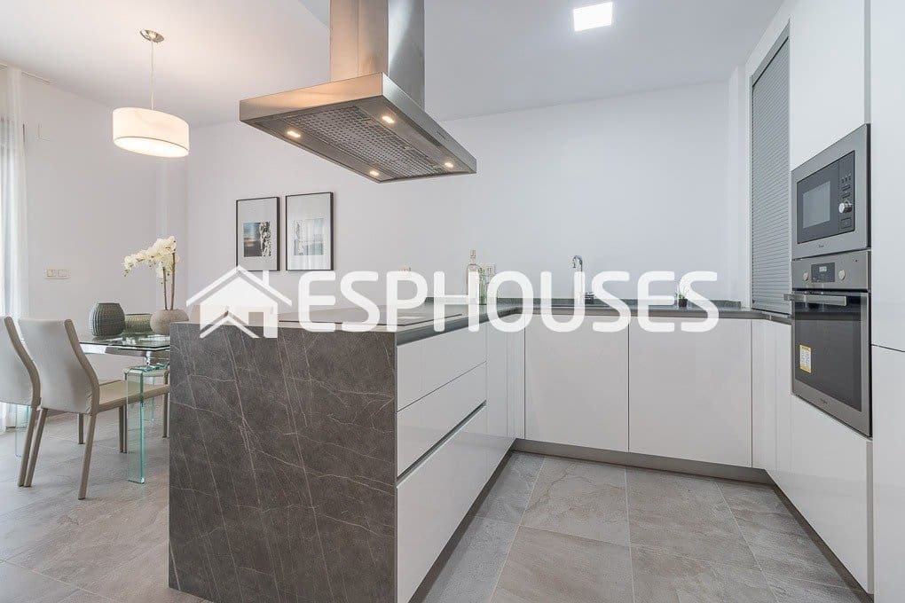 3 Zimmer Bungalow zu verkaufen in Los Balcones mit Pool Garage - 350.000 € (Ref: 10025291)