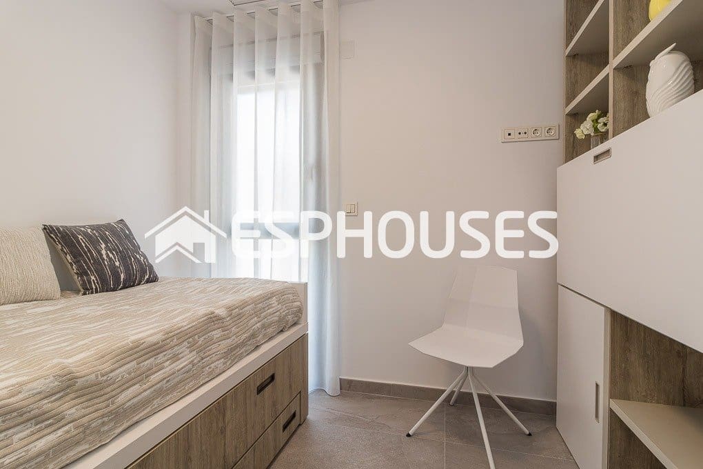 3 Zimmer Bungalow zu verkaufen in Los Balcones mit Pool Garage - 350.000 € (Ref: 10025291)