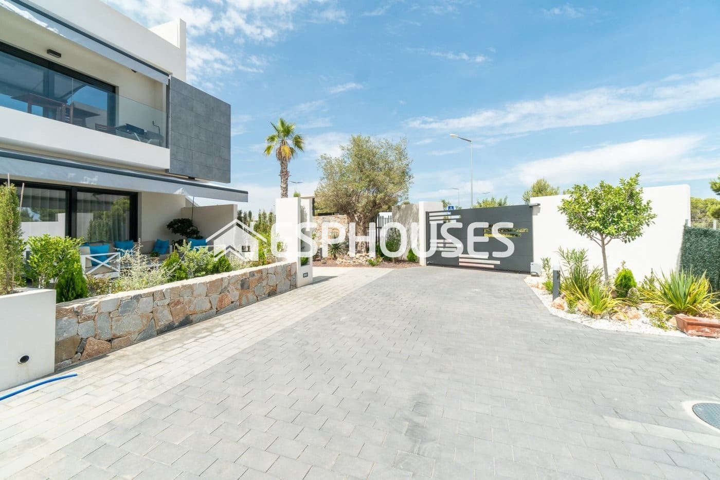 3 Zimmer Bungalow zu verkaufen in Los Balcones mit Pool Garage - 350.000 € (Ref: 10025291)